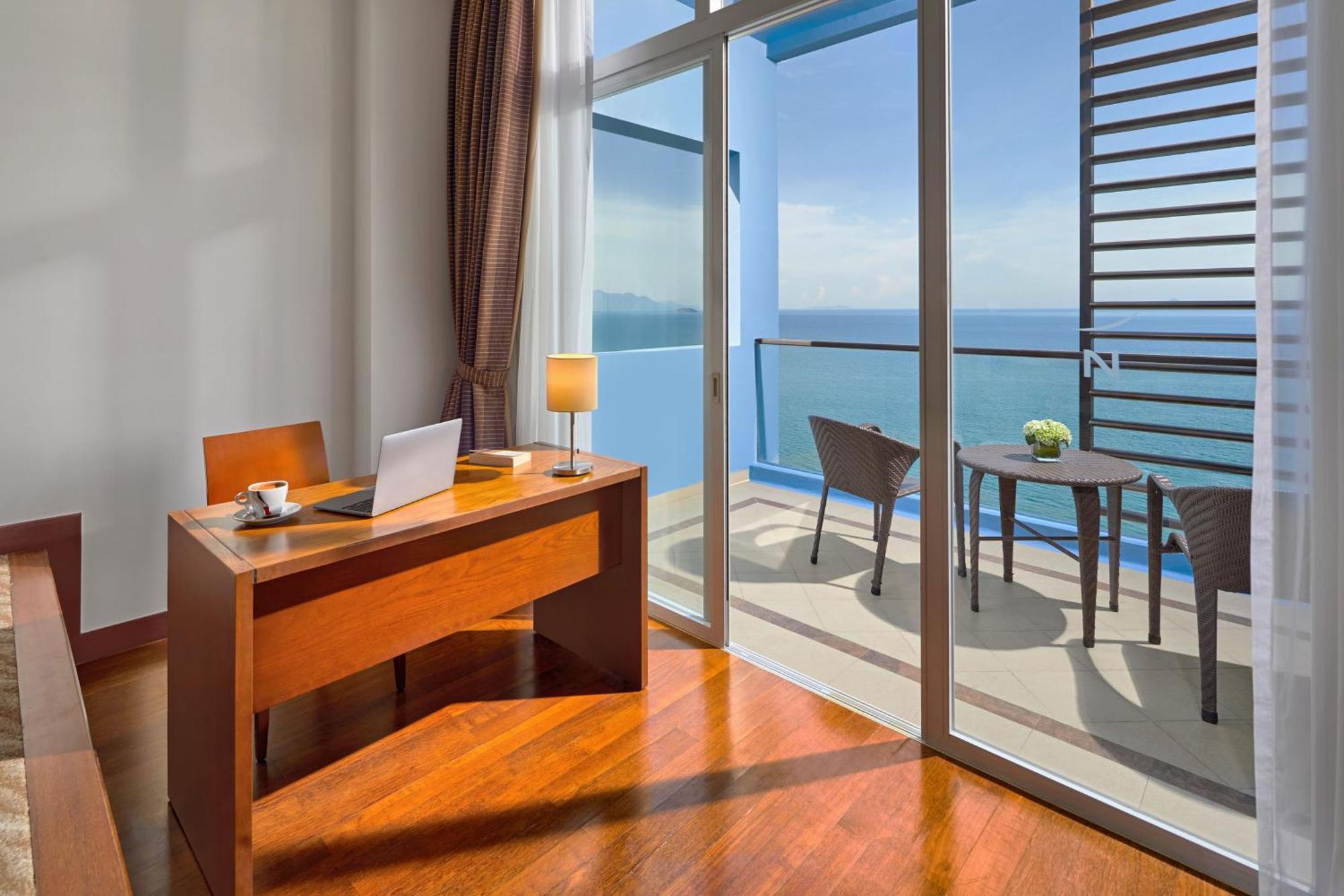 Novotel Nha Trang Exterior photo