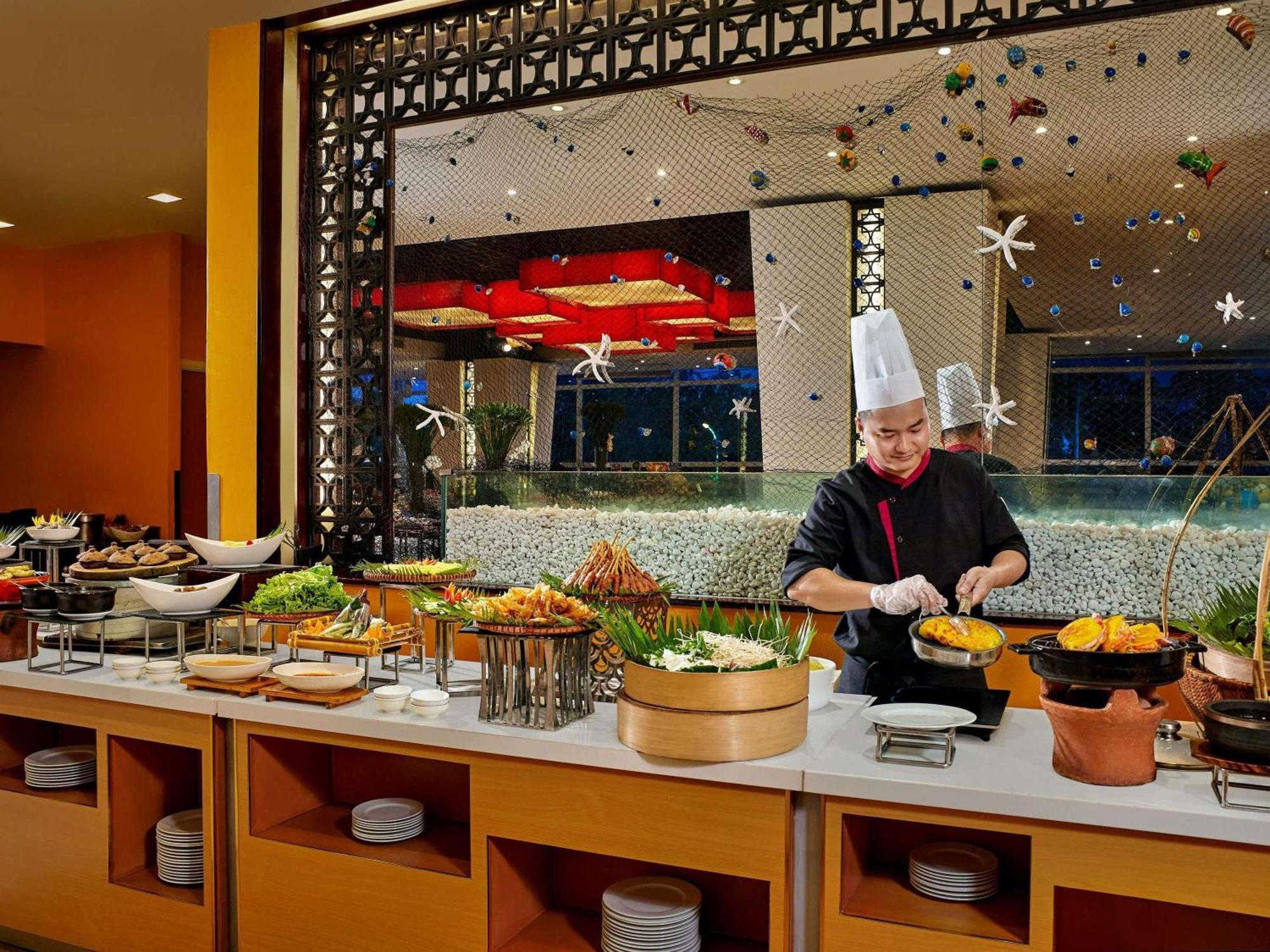 Novotel Nha Trang Exterior photo